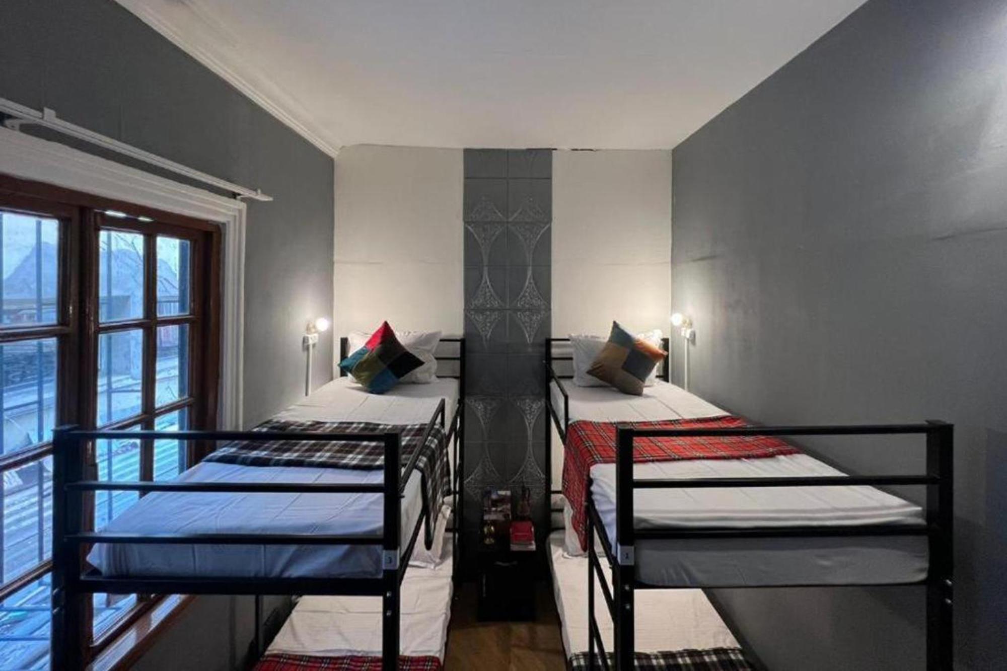 Machabelli 11A Hostel Тбілісі Екстер'єр фото